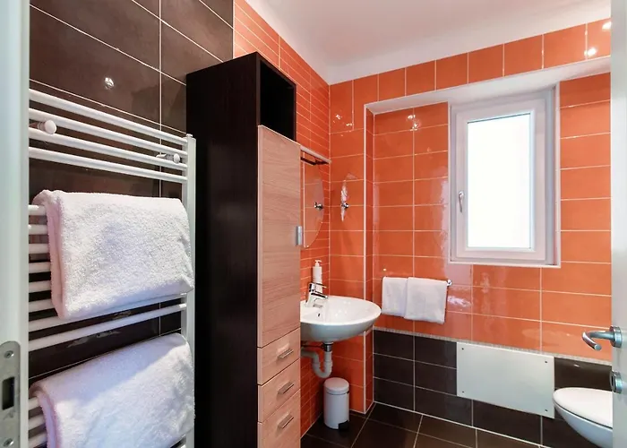 Rosso Sunset - By Myhomeincomo Lägenhet Colonno