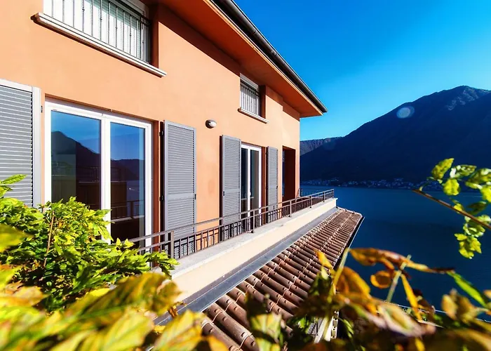 Rosso Sunset - By Myhomeincomo Colonno