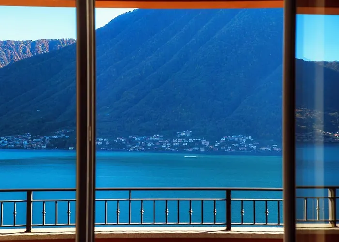 Апартаменты Rosso Sunset - By Myhomeincomo *