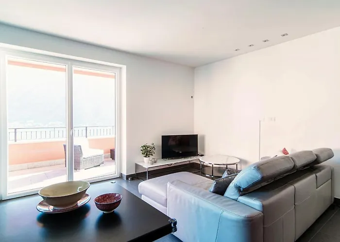 Lägenhet Rosso Sunset - By Myhomeincomo Colonno