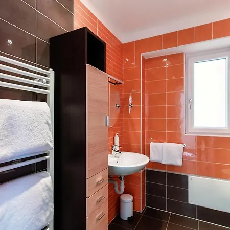 Rosso Sunset - By Myhomeincomo Apartman Colonno