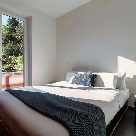 Rosso Sunset - By Myhomeincomo * Colonno