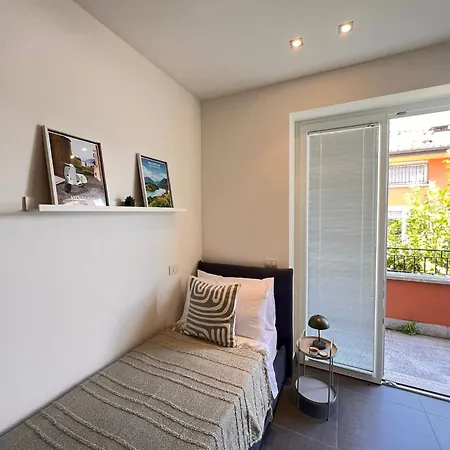 Rosso Sunset - By Myhomeincomo * Colonno